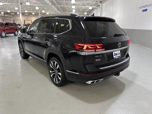 2022 Volkswagen Atlas 3.6L SEL Premium