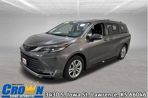 2023 Toyota Sienna Platinum
