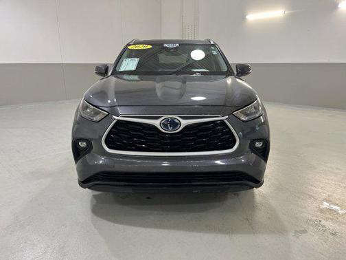 2020 Toyota Highlander Hybrid XLE