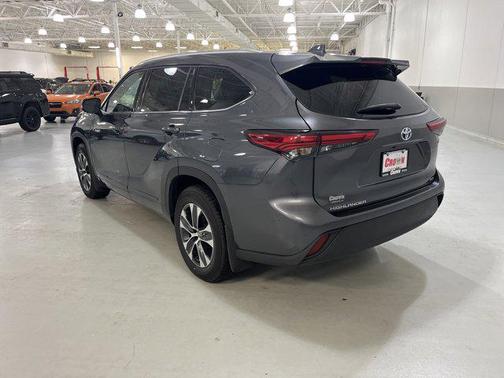 2020 Toyota Highlander Hybrid XLE