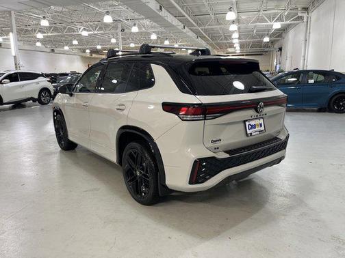 2026 Volkswagen Tiguan 2.0T SE R-Line Black 4MOTION