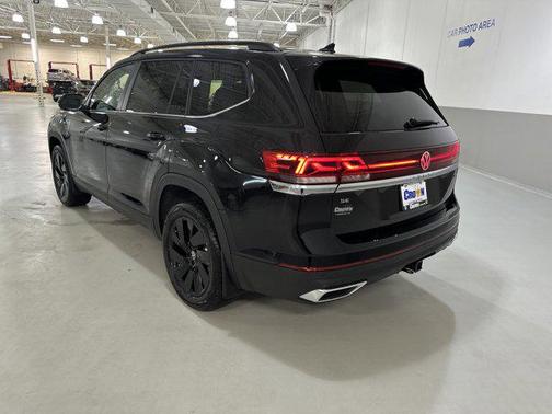 2026 Volkswagen Atlas 2.0T SE w/Technology 4MOTION