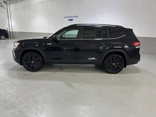 2026 Volkswagen Atlas 2.0T SE w/Technology 4MOTION