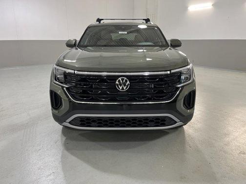 2026 Volkswagen Atlas Cross Sport 2.0T SE w/Technology 4MOTION