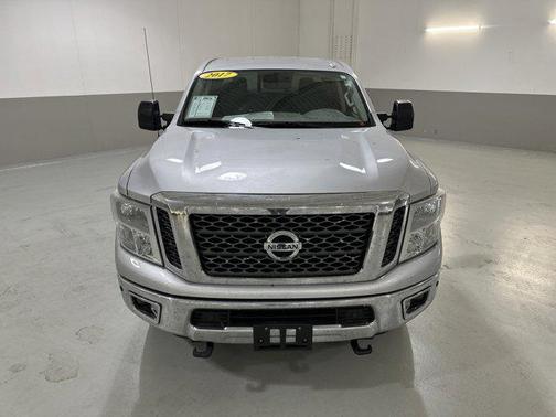 2017 Nissan Titan XD SV