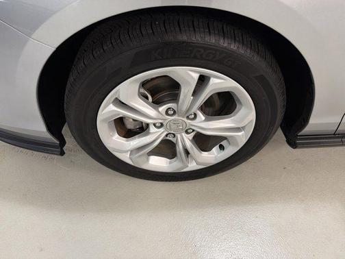 2024 Honda Accord LX 1.5T