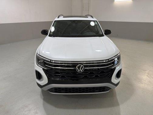 2026 Volkswagen Atlas Peak Edition