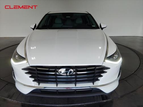 2022 Hyundai SONATA SE