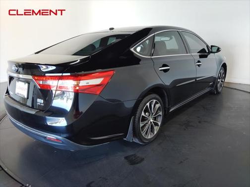 2018 Toyota Avalon Hybrid XLE Premium