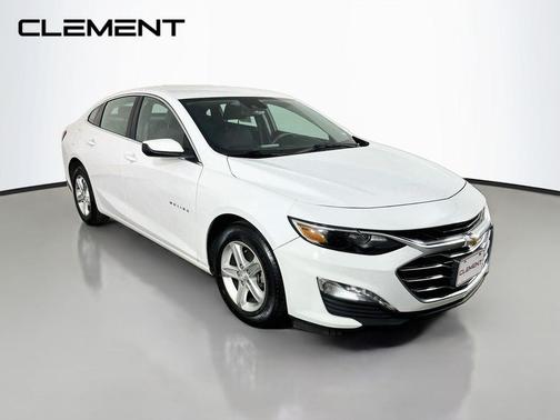 Summit White 2023 Chevrolet Malibu FWD 1LT