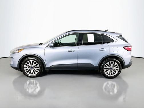 ICED BLUE SILVER METALLIC 2022 Ford Escape Titanium