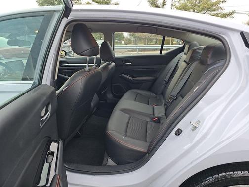 2023 Nissan Altima SR Intelligent AWD