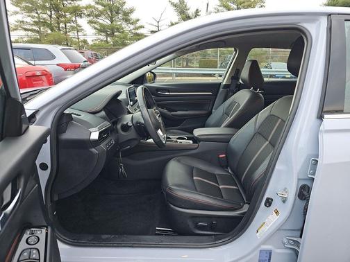 2023 Nissan Altima SR Intelligent AWD