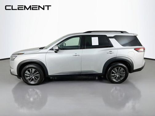 Brilliant Silver Metallic 2024 Nissan Pathfinder SV 4WD