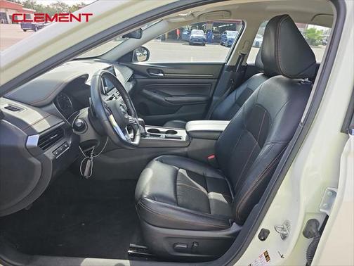 2021 Nissan Altima SR FWD