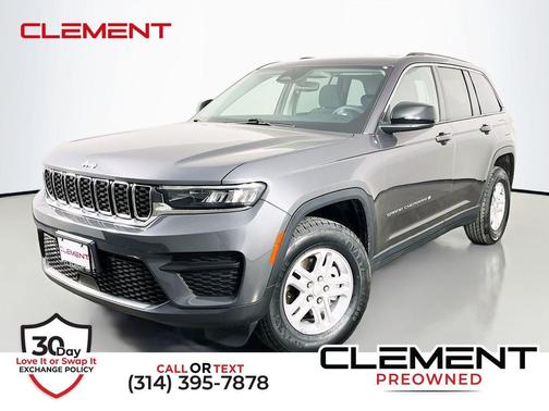 Baltic Gray Metallic Clearcoat 2023 Jeep Grand Cherokee Laredo