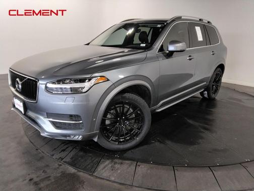 2018 Volvo XC90 T6 Momentum