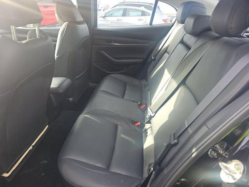 2025 Mazda Mazda3 FWD w/Preferred Package