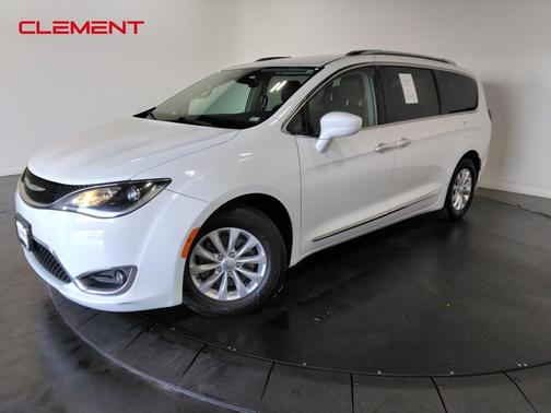 2018 Chrysler Pacifica Touring-L