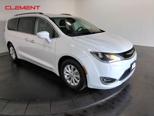 2018 Chrysler Pacifica Touring-L
