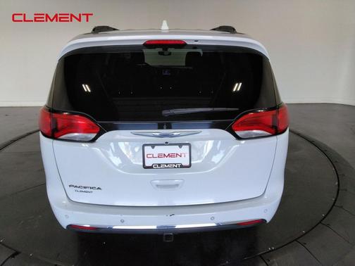 2018 Chrysler Pacifica Touring-L