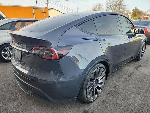 2022 Tesla Model Y Performance Dual Motor All-Wheel Drive