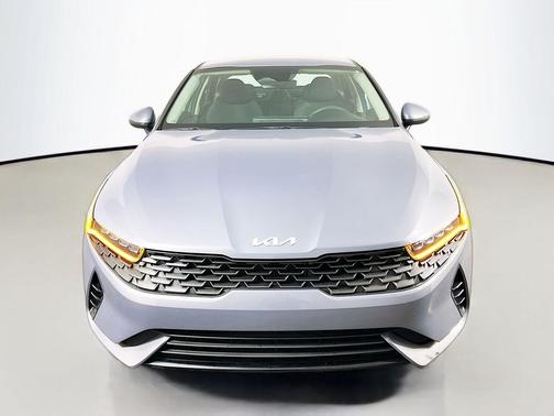 Everlasting Silver 2022 Kia K5 LXS