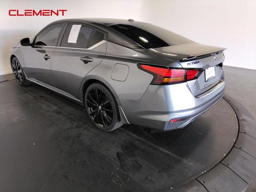 2022 Nissan Altima SR FWD