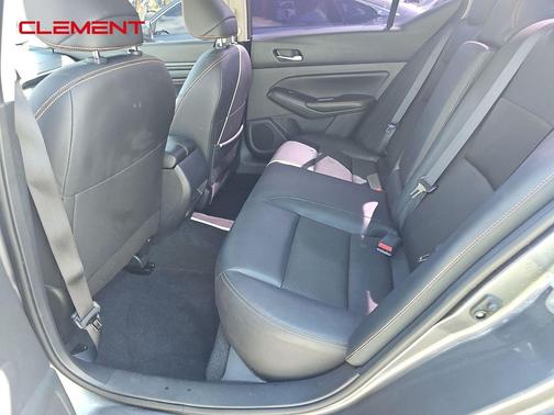 2022 Nissan Altima SR FWD