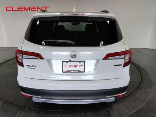 2019 Honda Pilot Touring 8-Passenger