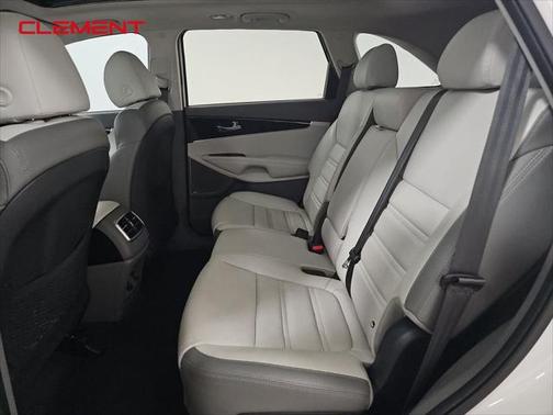 2020 Kia Sorento SX