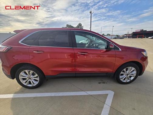2023 Ford Edge Titanium