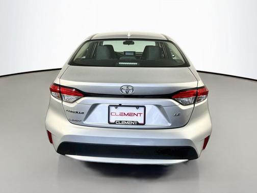 Classic Silver Metallic 2022 Toyota Corolla LE