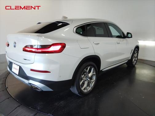 2024 BMW X4 xDrive30i