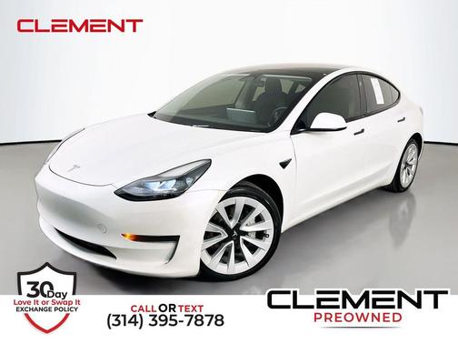 Pearl White Multi-Coat 2023 Tesla Model 3 Standard Range