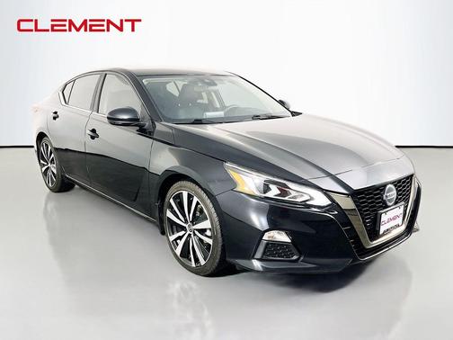 Super Black 2021 Nissan Altima SR FWD