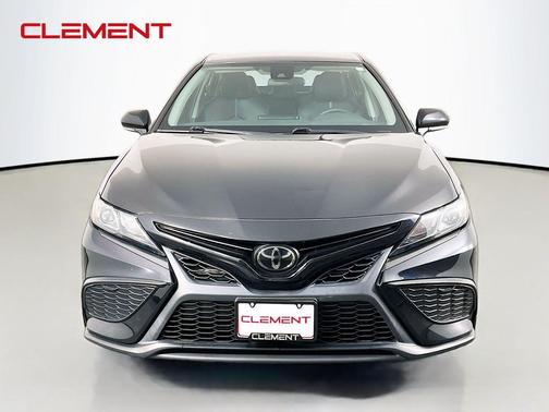 Midnight Black Metallic 2023 Toyota Camry SE