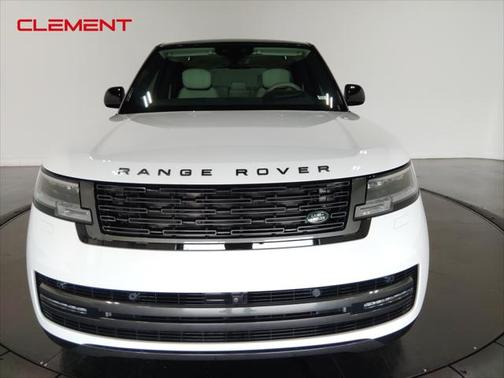 2025 Land Rover Range Rover P550e Autobiography