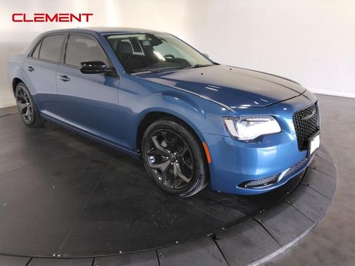 2021 Chrysler 300 Touring