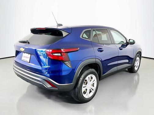 Blue Glow Metallic 2024 Chevrolet Trax LS