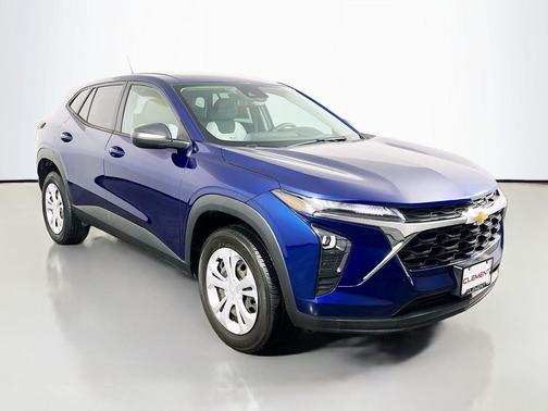 Blue Glow Metallic 2024 Chevrolet Trax LS