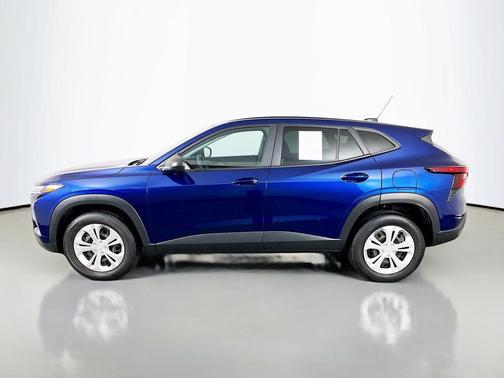 Blue Glow Metallic 2024 Chevrolet Trax LS