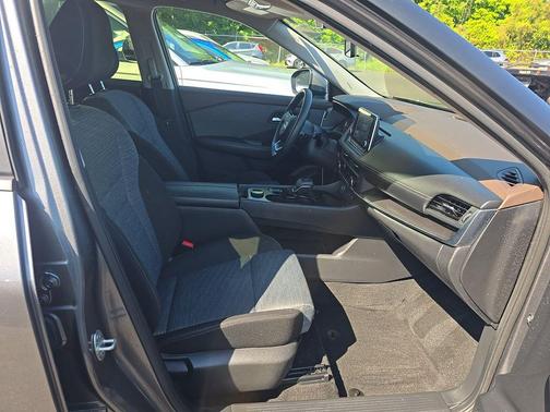 Gun Metallic 2023 Nissan Rogue SV