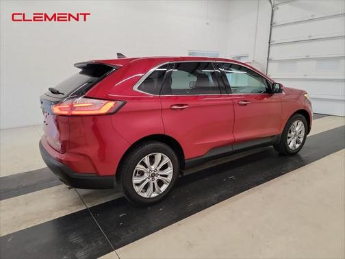 2023 Ford Edge Titanium