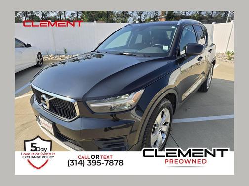 2020 Volvo XC40 T5 Momentum