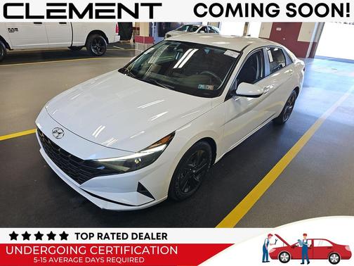 2022 Hyundai ELANTRA SEL