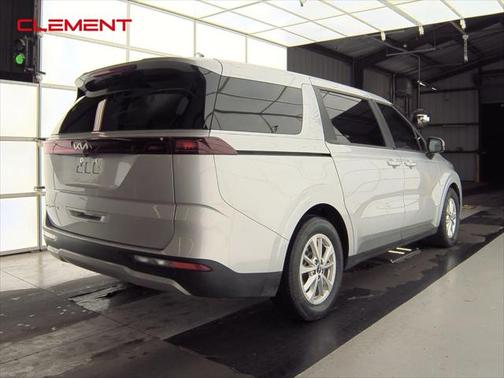 2022 Kia Carnival LXS