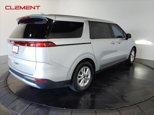 2022 Kia Carnival LXS