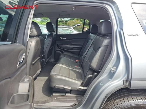 2023 GMC Acadia FWD SLT