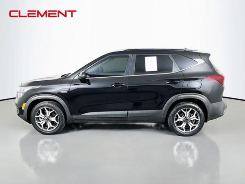 Cherry Black 2021 Kia Seltos EX